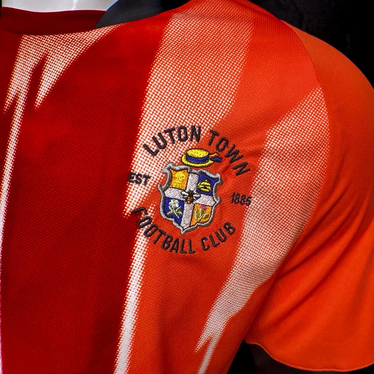 2022-23 Luton Town Home Umbro 97413U Logo
